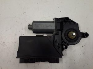 22647002 – 8E0959802A – Door window motor