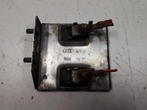 22612592 – 8D0959493 – Kachel Weerstand