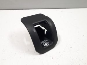 22613907 – 8U0887233A4PK – Isofix support