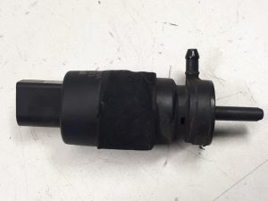 22779881 – 1J5955651 – Scheibensprüherpumpe vorne