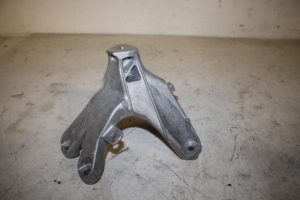 17823194 – 8K0199308BE – Motorsteun