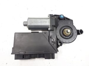 22647569 – 8E2959802B – Door window motor