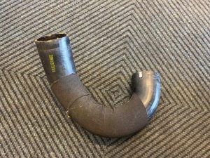 22815934 – 8W0145738C – Intercooler Slang