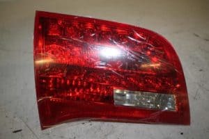 22905888 – 4F9945093C – Taillight, left