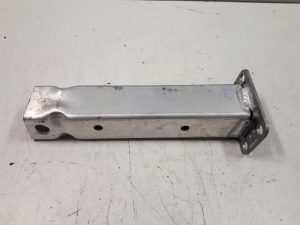 22975787 – 4M0802038A – Chassisbalk voor