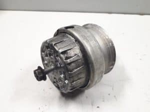 22832097 – 4F0199382BK – Engine mount