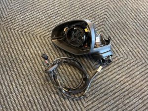 22815905 – 8W6857409BB, 8W6857409AR, 8W6857409BB9B9, 8W6857409AR9B9, 8W0857239 – Außenspiegel links