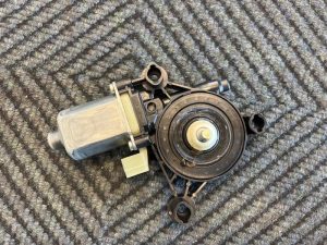 22816552 – 8W0959802 – Raammotor Portier