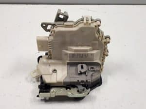 23102531 – 8K0839015C – Deurslot Mechaniek 4Deurs links-achter