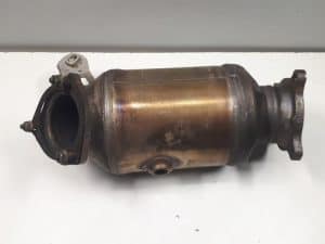 23332048 – 8W0254253D – Katalysator