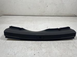 23228900 – 4G5863471B4PK, 4G5863471B – Abdeckung Stürmer Keil hinten