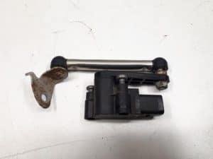 23407017 – 8R0941309C – Xenon height adjustment