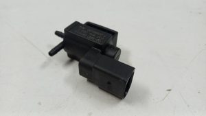 23764915 – 037906283C – Vacuum ventiel