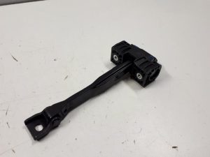 19993557 – 4KE839249 – Deurvanger 4Deurs links-achter