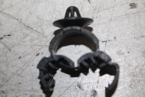 17813366 – 8K0260759H – Steun (diversen)