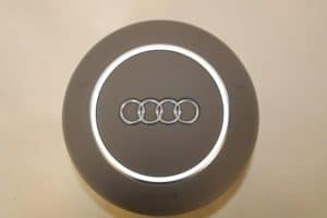 17788371 – 4E0880201BH42R – Airbag links (Stuur)