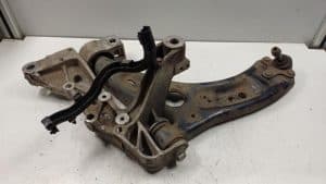 23661303 – 1K0407151BC – Draagarm links-voor