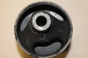 17787267 – 171199214H – Getriebe Halterung