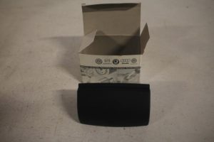 17805167 – 8P08579616PS – Asbak achter