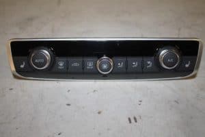 17822248 – 83A820043AIMJ – Climatronic Paneel