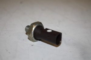 17828076 – 038919081 – Oliedruk Schakelaar