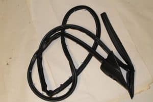 17787485 – 8T0837912F – Door seal 2-door, right