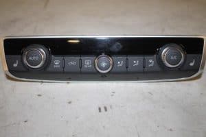 17822246 – 83A820043AIMJ – Climatronic Panel