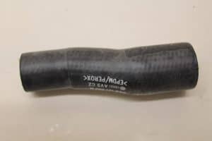 17795303 – 068121063M – Kühlerschlauch