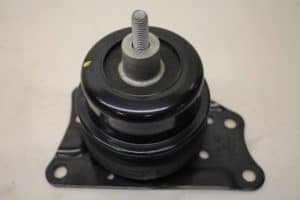 17795878 – 6R0199167Q – Engine mount