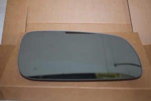 17819531 – 4B0857536D – Spiegelglas rechts