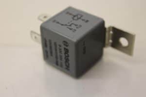 17795255 – 0332204125 – Relais