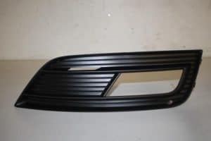 17825404 – 8K0807682K01C – Bumper Rooster