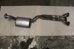 17834169 – 895253409A – Uitlaat Middendemper