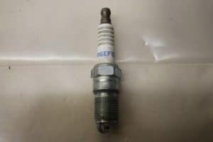 17798550 – BUR6EFSZ – Bougie