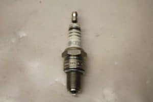 17798522 – 101000009AA – Bougie