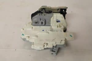 17794451 – 8K0839015A – Deurslot Mechaniek 4Deurs links-achter