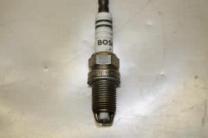 17798541 – FR7LDC – Bougie