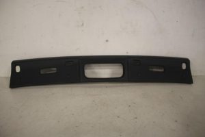 17820449 – 8F0867360K24A – Frontscreen frame