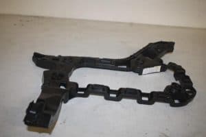 17804545 – 3G5807394 – Stoßstangenstütze rechts hinten