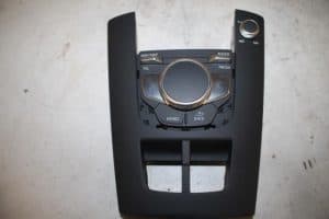 17822239 – 8V0919614BS – Regelunit Multi Media