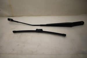 17795866 – 8X19554081P9 – Front wiper arm
