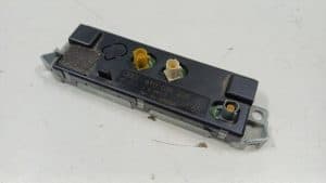 23762921 – 8T0035225J – Antenne Versterker