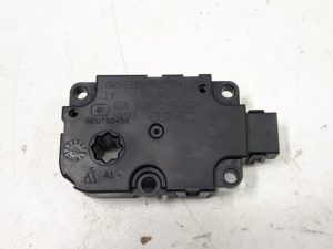 22040051 – 4M0820511A – Kachelklep Motor