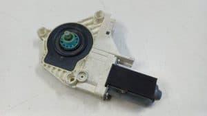 23620760 – 8T0959802B – Door window motor