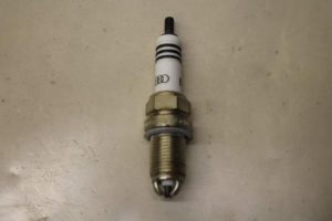 17798521 – 101000003AB – Bougie