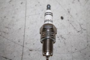 17814445 – WR7DCX – Bougie