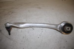 17807359 – 8E0407694D – Draagarm rechts-voor