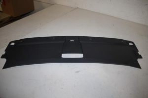 17818638 – 8U0807081B – Bumperdeel midden-voor