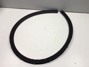 19956155 – 10A839699 – Rear door seal 4-door, left