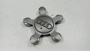 23656160 – 8R0601165 – Wheel cover (spare)